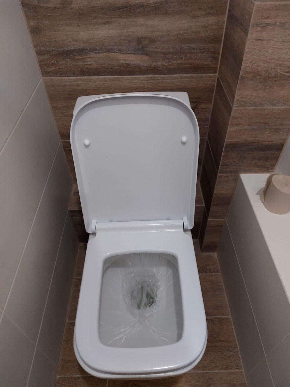 Ванная комната с раздельным санузлом (ул. Ф. Амирхана д. 79). Ремонт санузла, туалета, ванной под ключ в Казани. Укладка плитки