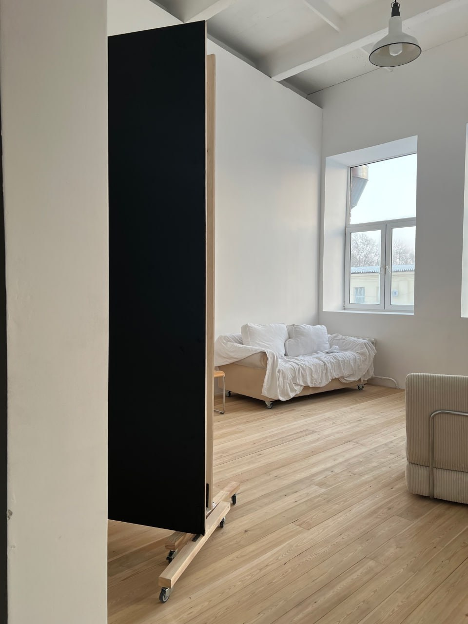 Фотостудия Alto.sala для фотосъемок на циклораме и минимализме.