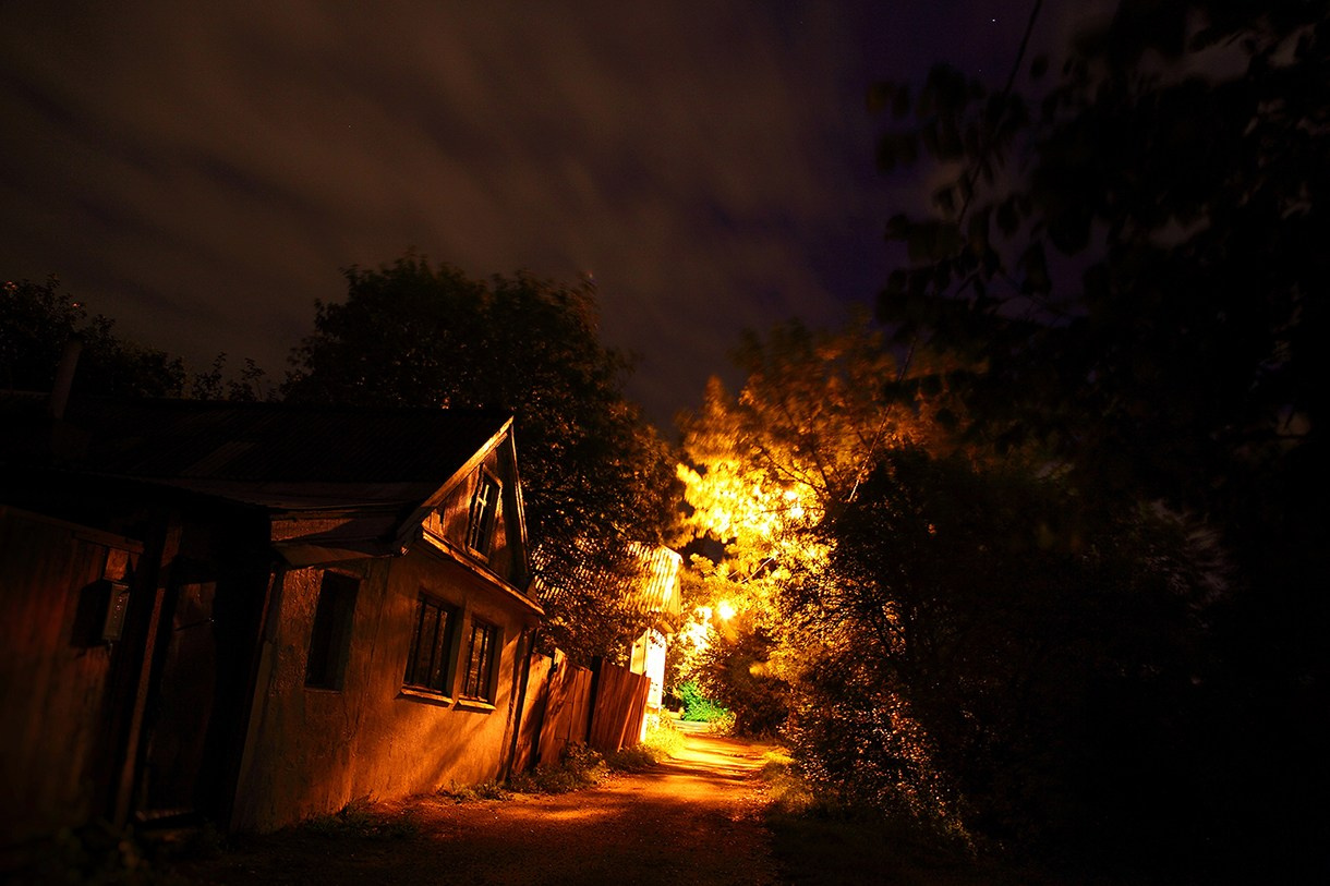 Средняя полоса. Свадебный и репортажный фотограф в Ярославле и Санкт-Петербурге Роман Микрюков