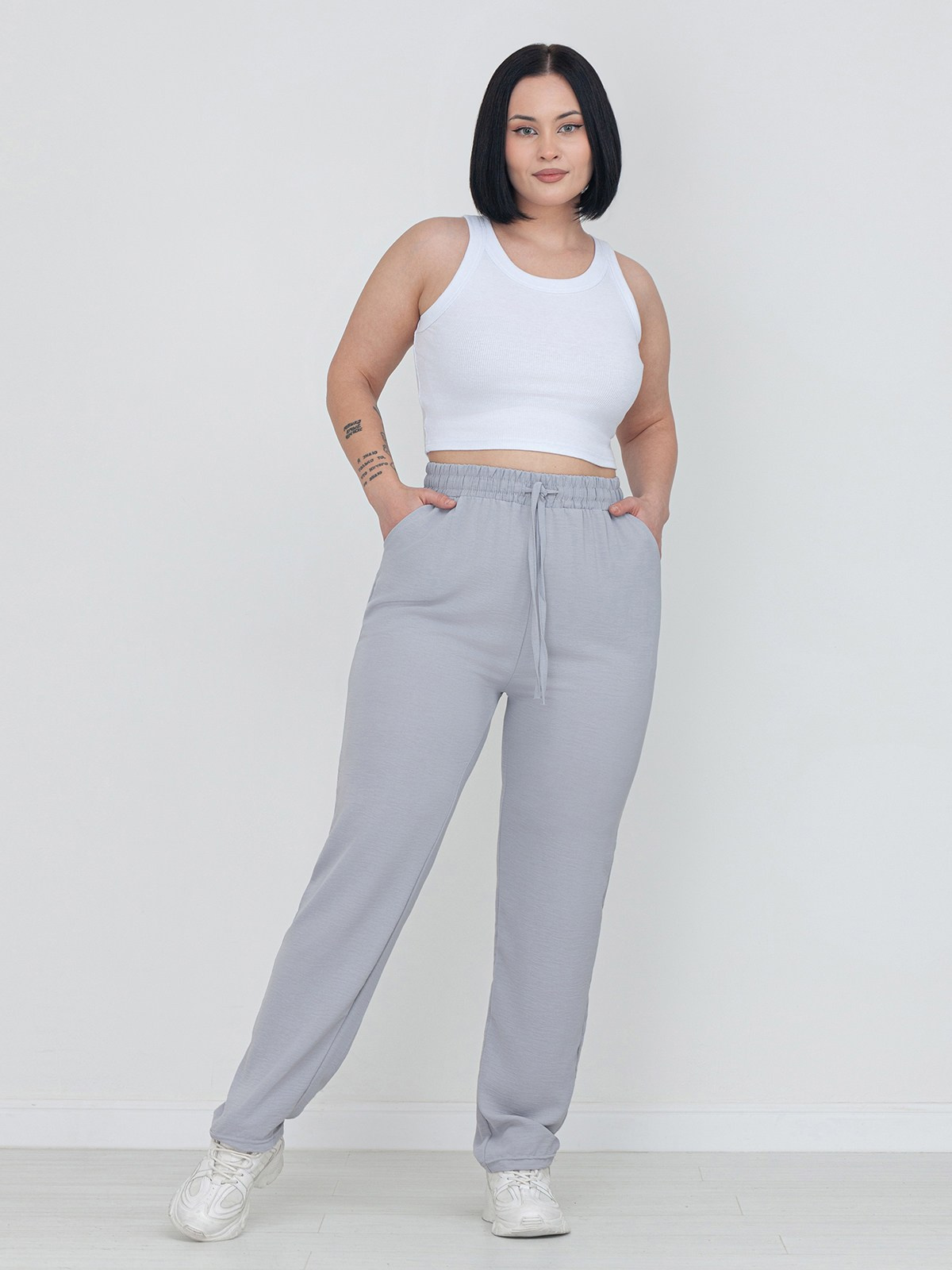 Фотосъемка брюк, для Валдберриз. Сборные фотосъёмки в Москве. фотосессии одежды.фотограф