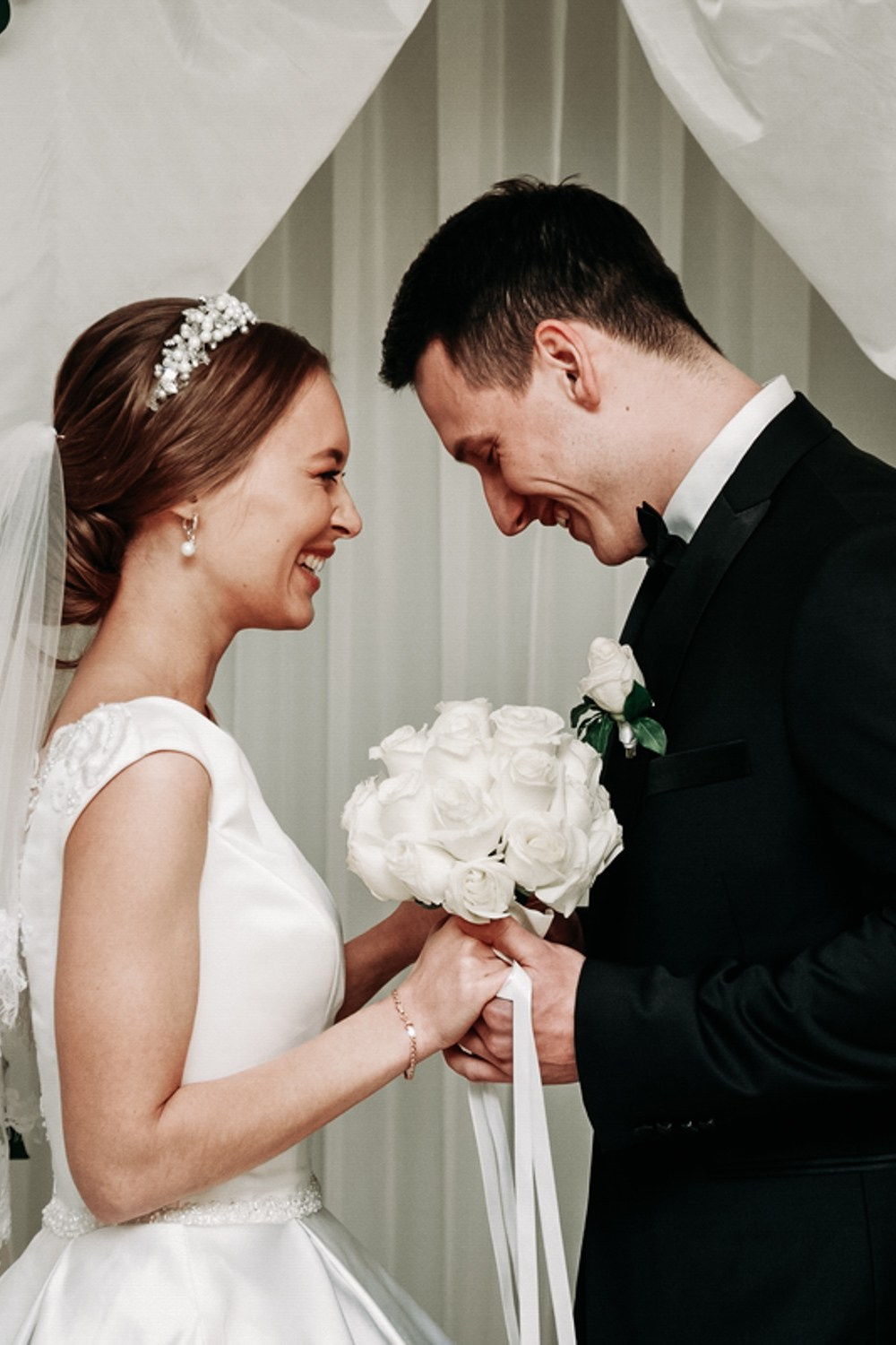 Свадебный фотограф в Санкт Петербурге, Москве. Фотограф крещение венчание в Петербурге! Помогает подобрать храм и посоветовал душевного батюшку в СПб