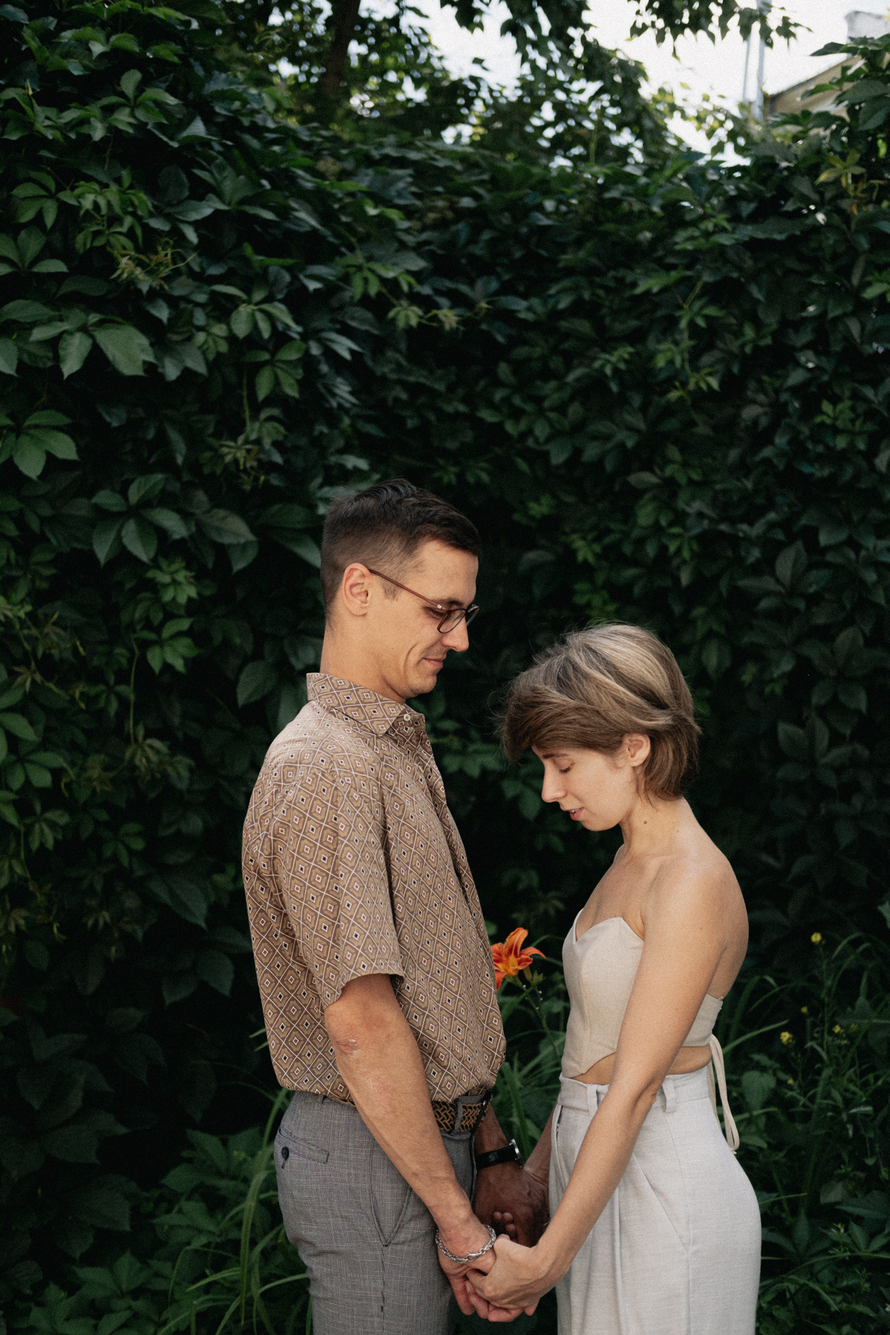 Толя и Лена живут на Покровке и любят. Про любовь