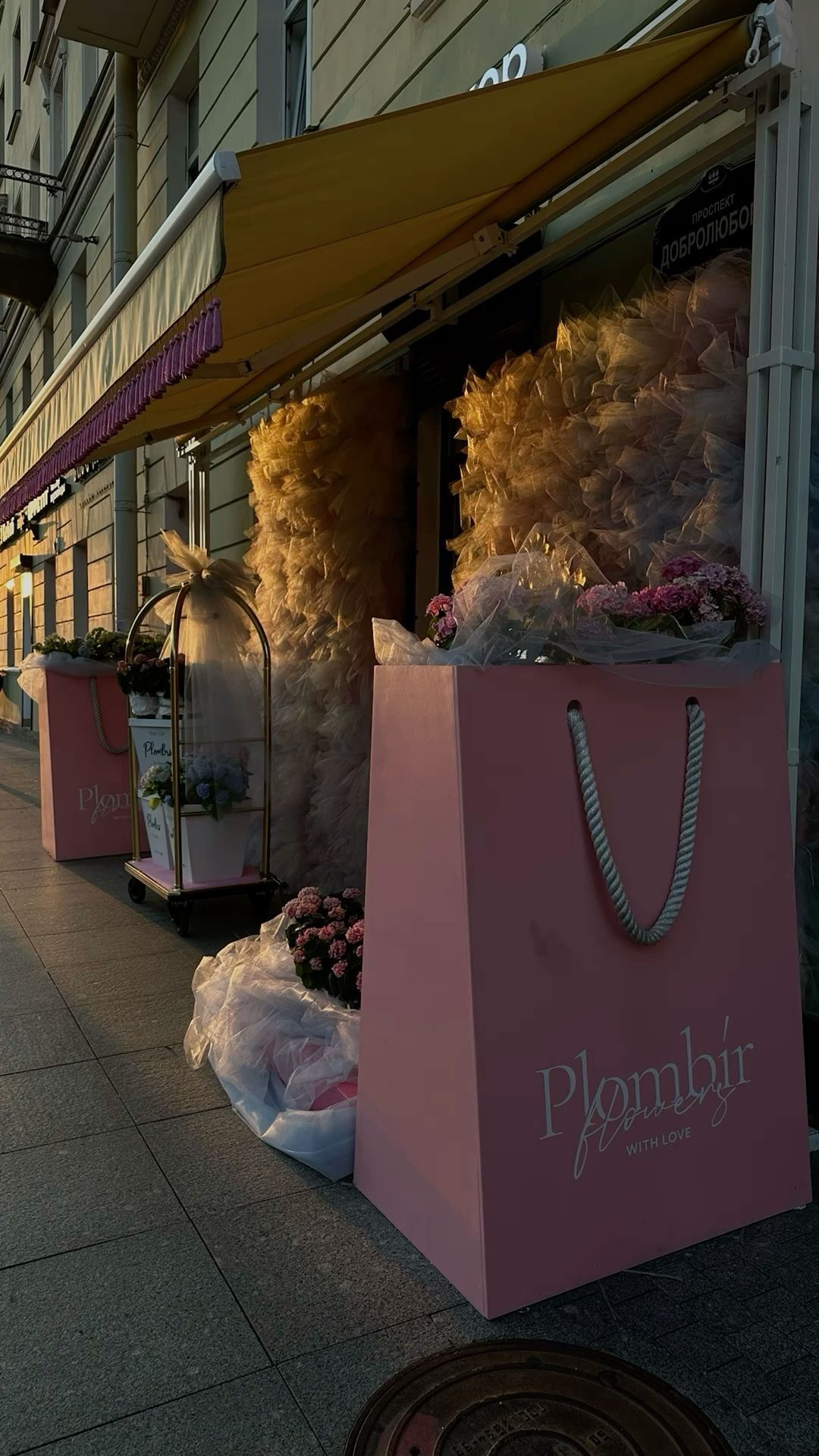 Витрины. Декор свадеб и мероприятий ALE DECOR