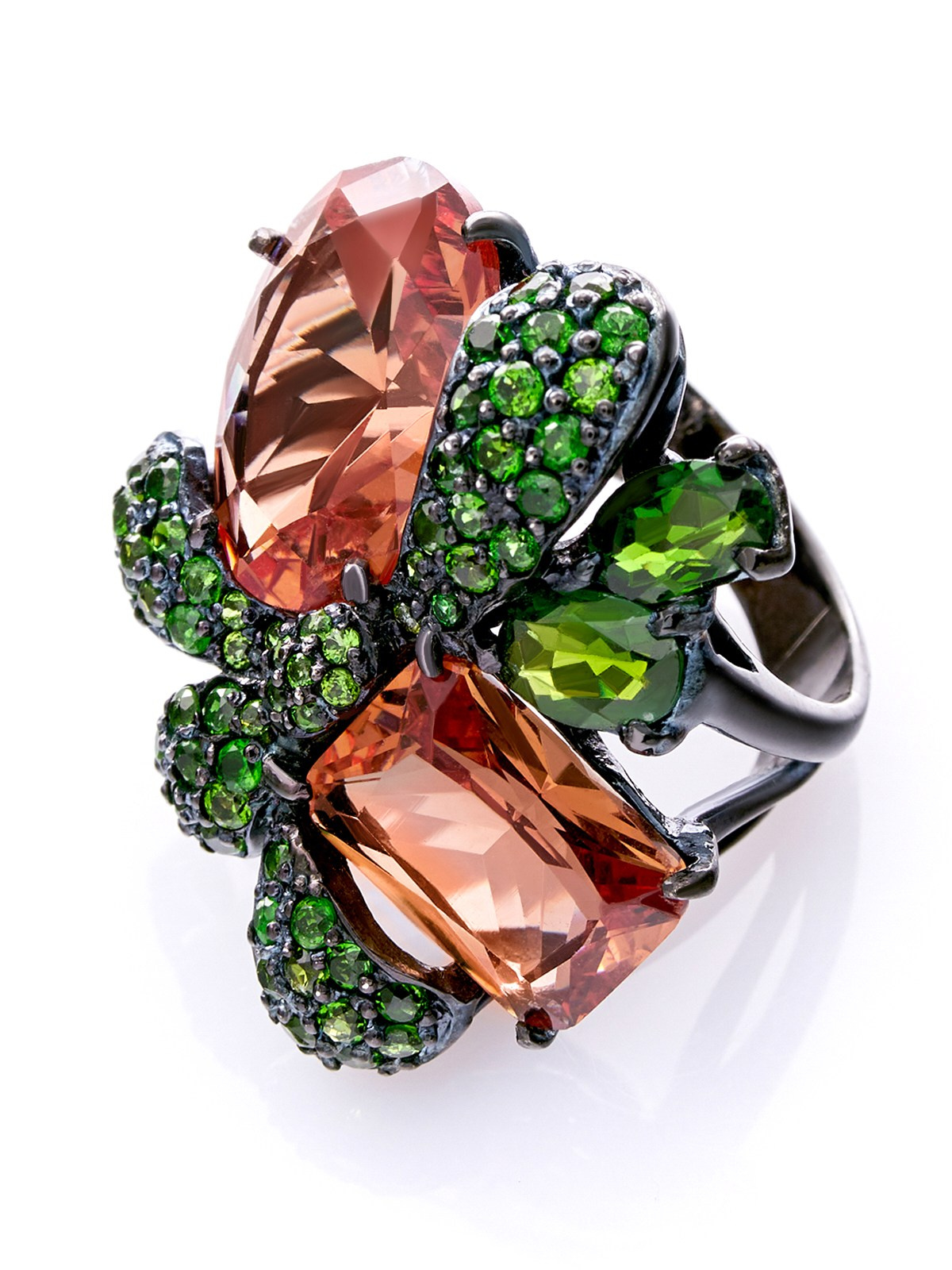 Ювелирные изделия. Каталожный предметный фотограф