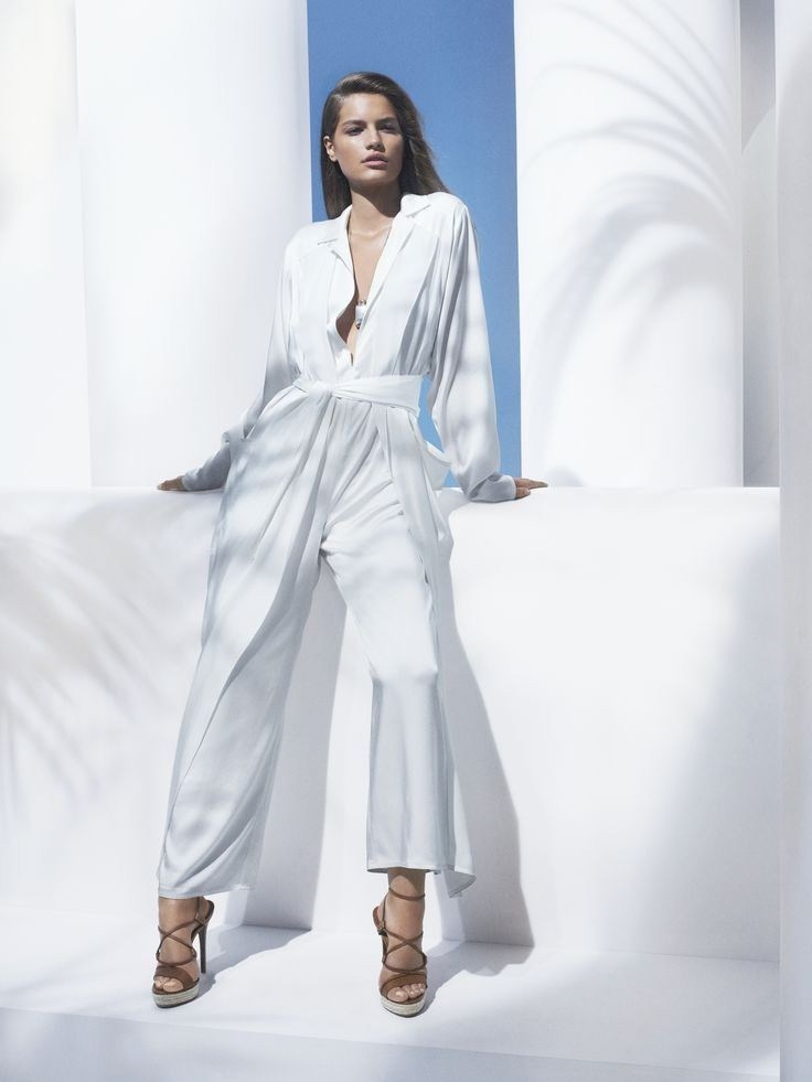 Идеи для фотосессии на море в платье посмотреть