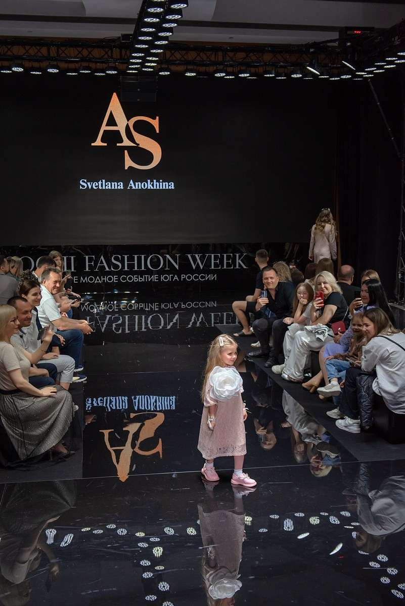 SochiFashionWeek2024 дизайнер Анохина. Семейный и коммерческий фотограф в Сочи Александр Бодунов