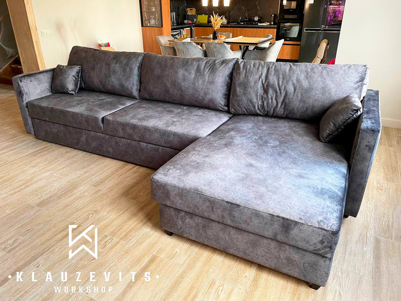 Мягкая мебель. Klauzevits Workshop
