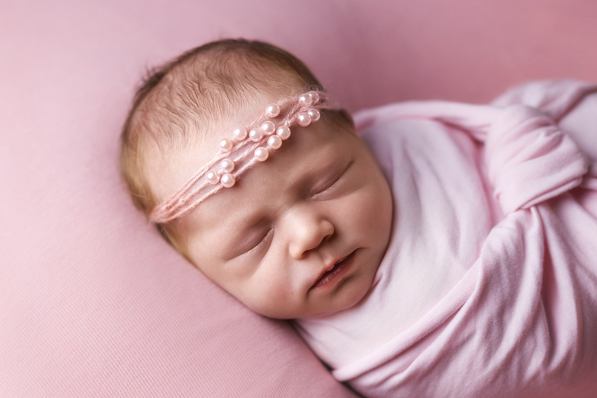 Съемка новорожденных. Фотограф новорожденных малышей Ирина Шайнурова