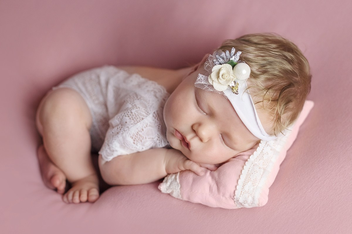 Фотограф новорожденных малышей Ирина Шайнурова