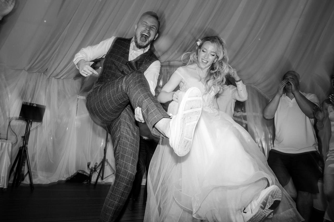 Ведущий Дмитриев. Подрядчики и друзья сети свадебных площадок House for wedding