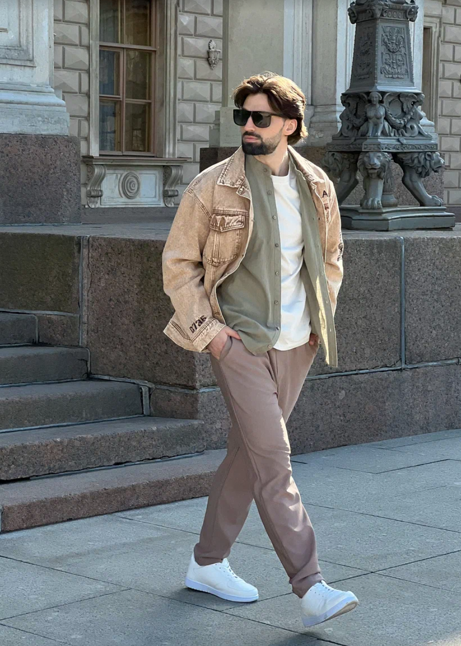 Максим, 175 см, 46-48 р-р. KED Production — продакшн из СПб. Создаём фото, видео и контент, который помогает брендам и селлерам продавать больше