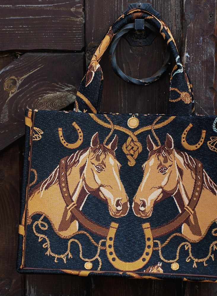 Vua-Lya. Дизайнер по принтам в Санкт-Петербурге