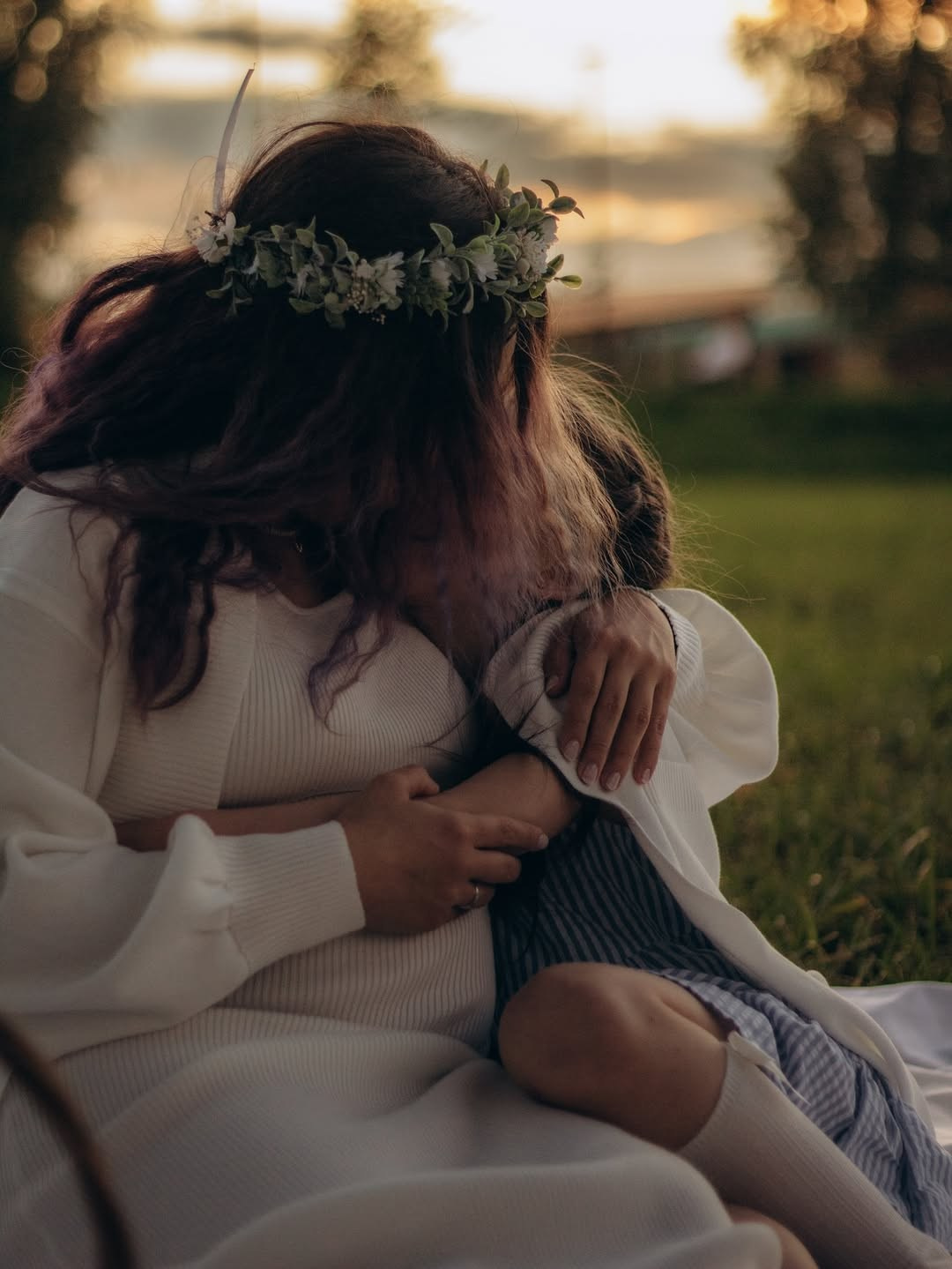 Счастливая семья на прогулке в парке, Новосибирск