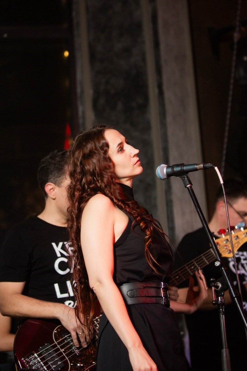 LЮSTRA bar 10.12.2025. Московская кавер-группа BankBand