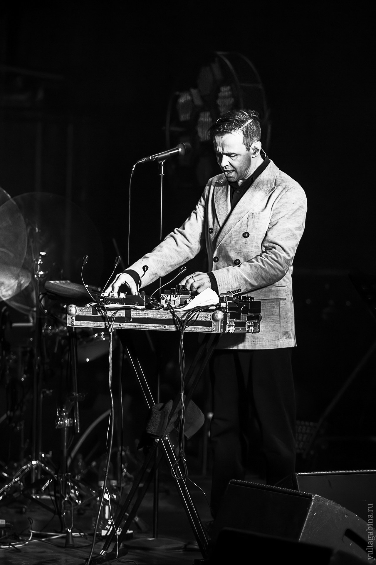 Андрей Лысиков. Дельфин, 07.03.25, 1930 Moscow