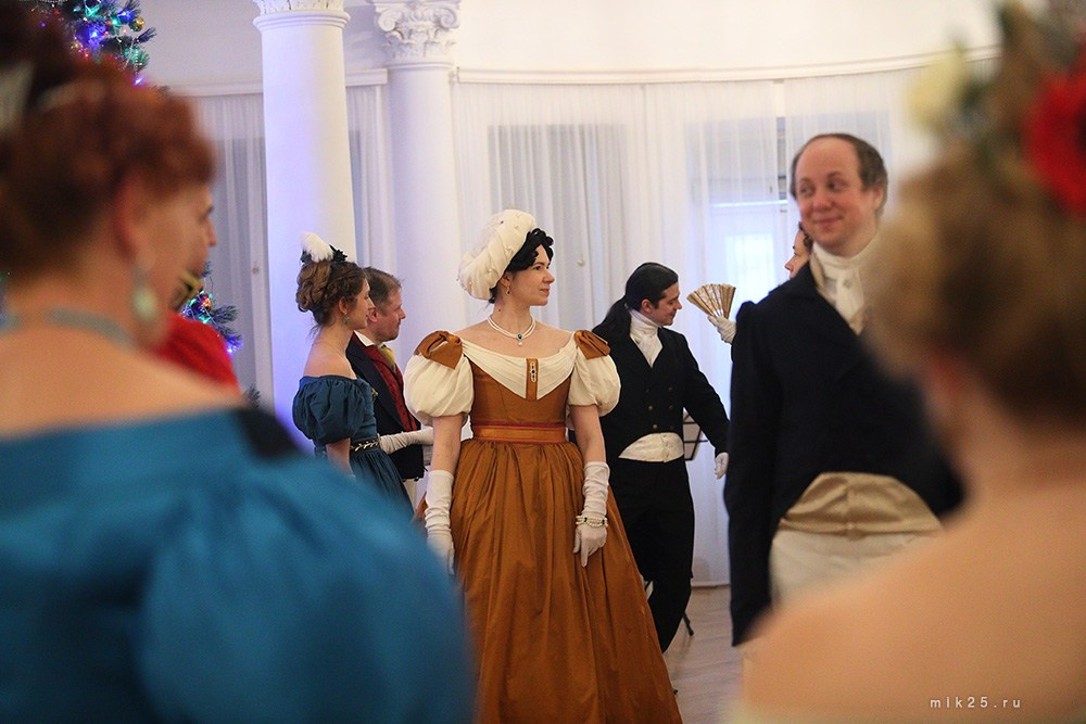 Рождественский бал. Mik25