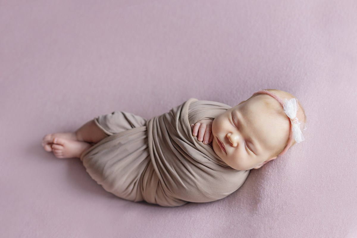 Съемка новорожденных. Фотограф новорожденных малышей Ирина Шайнурова