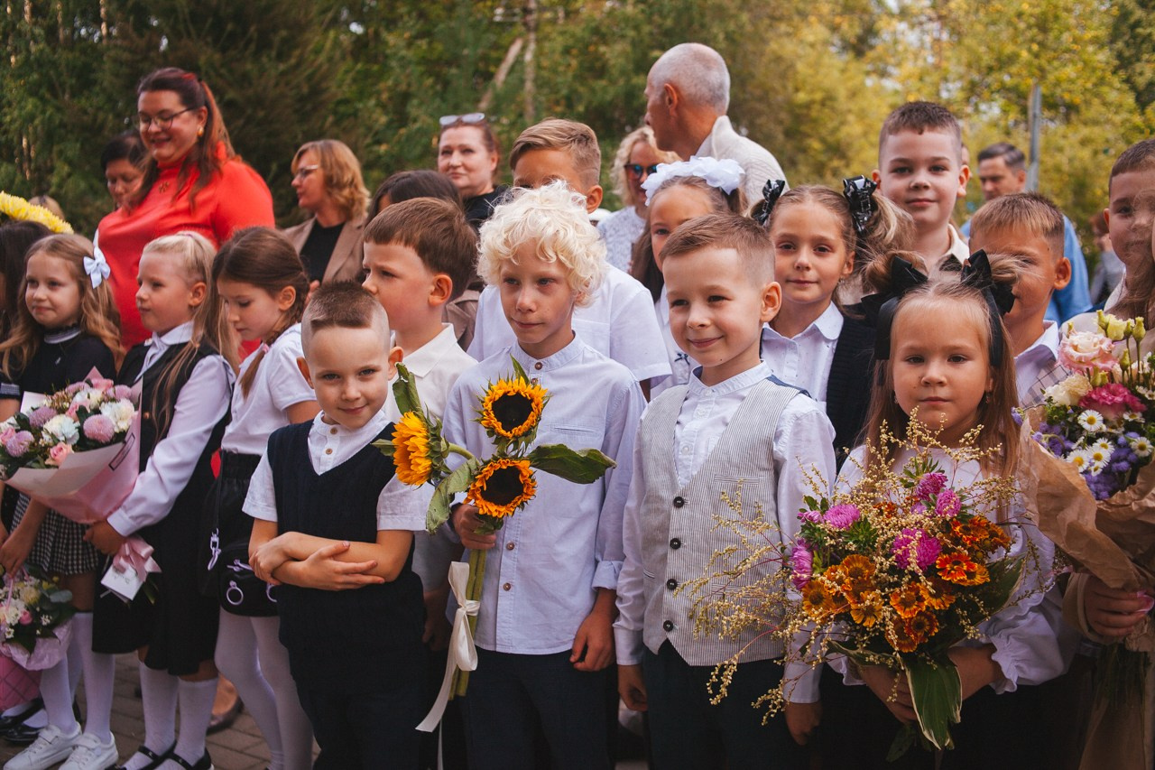 1 сентября в «Квадратике». Семейный фотограф во Всеволожске и Санкт-Петербурге Юлия Капустина