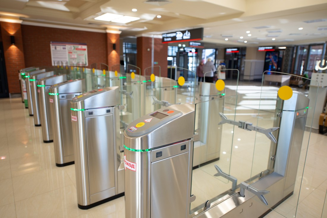 Железнодорожный вокзал в Бердске. Фотограф Сергей Сергеев