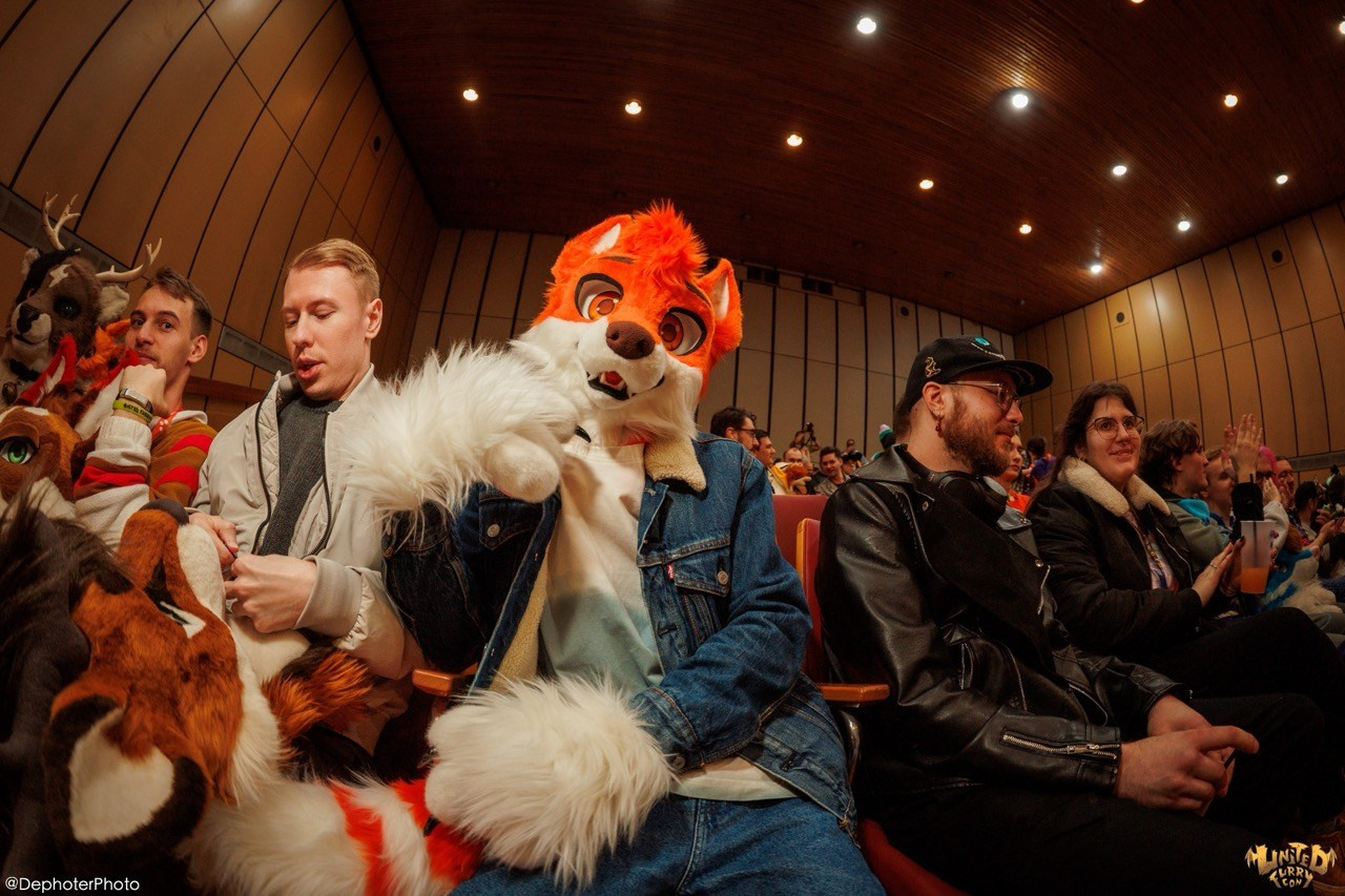 United Furry Convention 2026. Различные мероприятия и просто фотографии людей