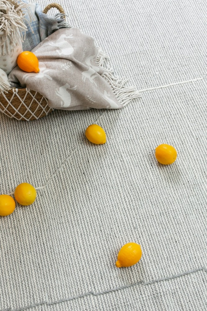 Ковры Decaro Rugs. L. Deco интерьерный салон. Краски/обои/лепной декор