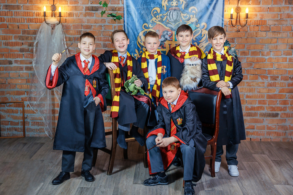 Гарри Поттер. Выпускные альбомы в школе и детском саду