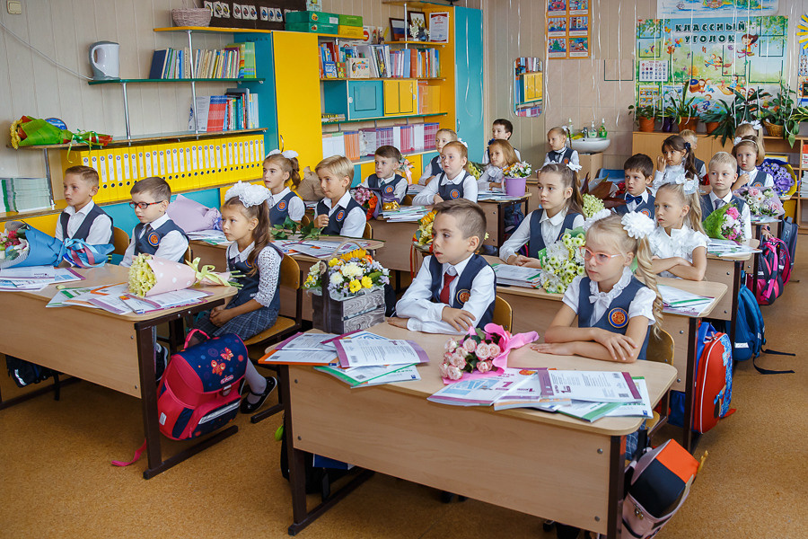 1 сентября. Выпускные альбомы в школе и детском саду