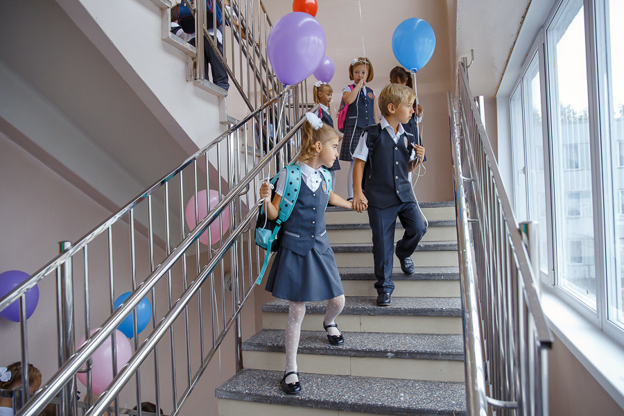 1 сентября. Выпускные альбомы в школе и детском саду