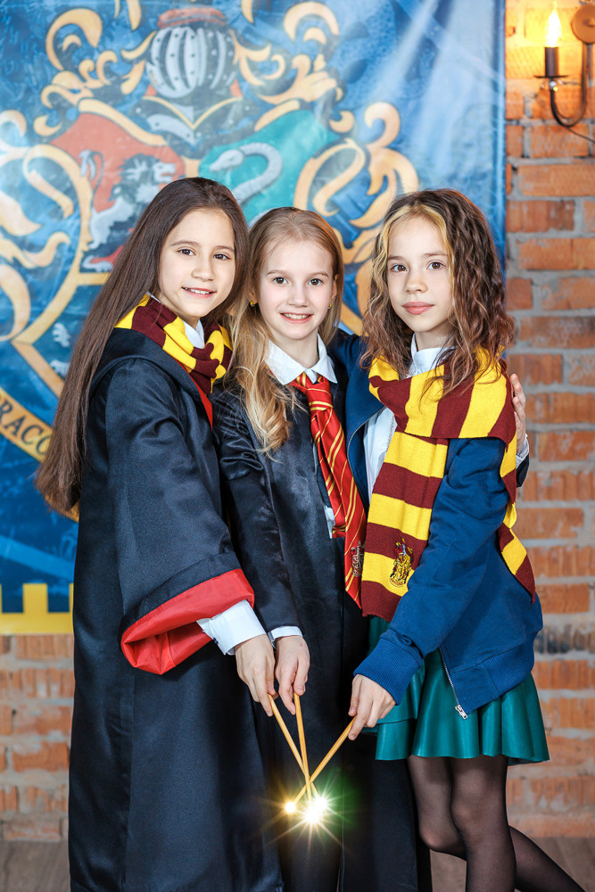 Гарри Поттер. Выпускные альбомы в школе и детском саду