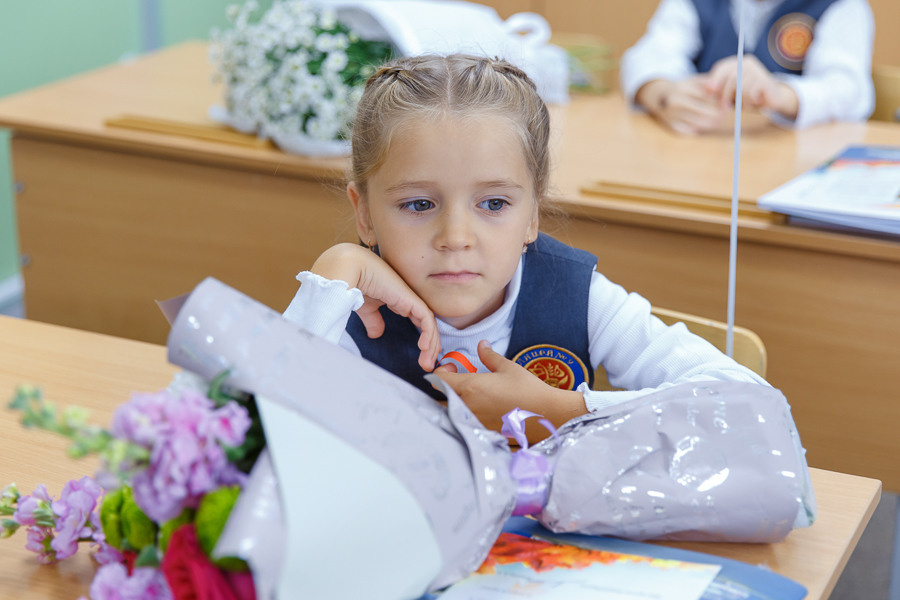 1 сентября. Выпускные альбомы в школе и детском саду