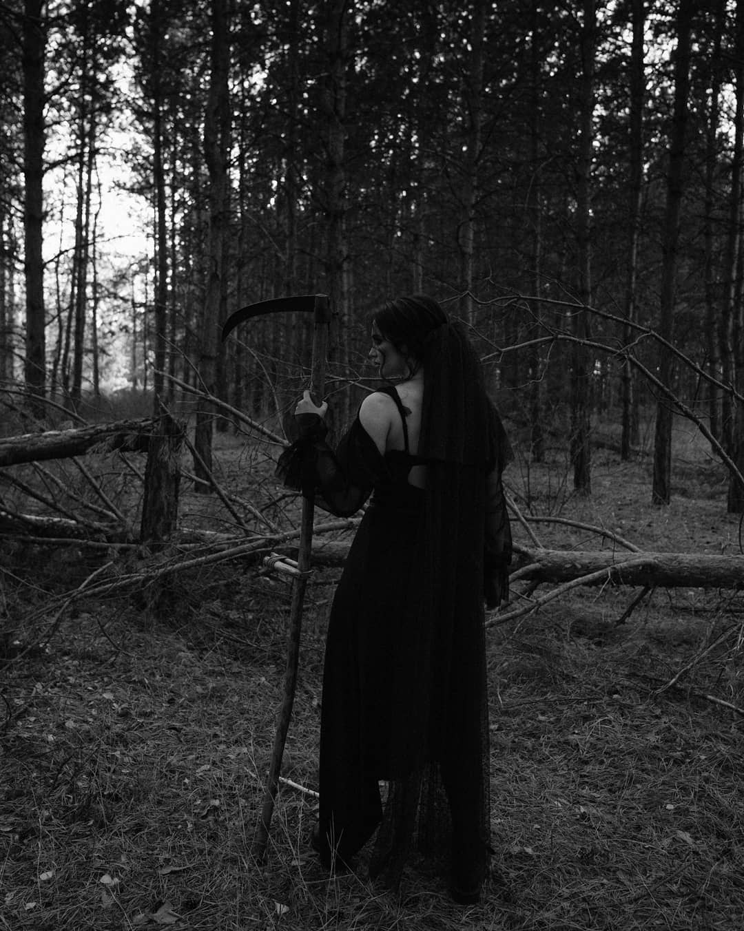 Ведьма. Анна Парсанова.ФОТОГРАФ