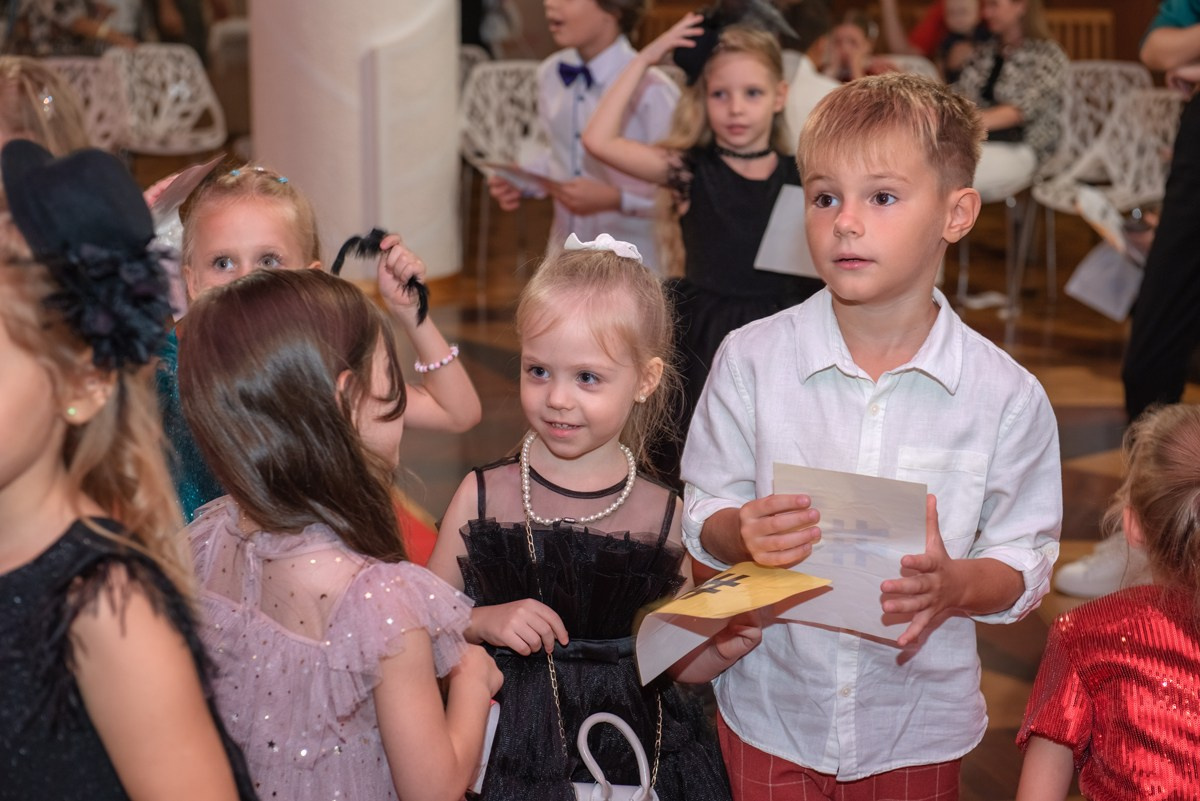 HAPPYkids дефиле санаторий Октябрьский. Семейный и коммерческий фотограф в Сочи Александр Бодунов