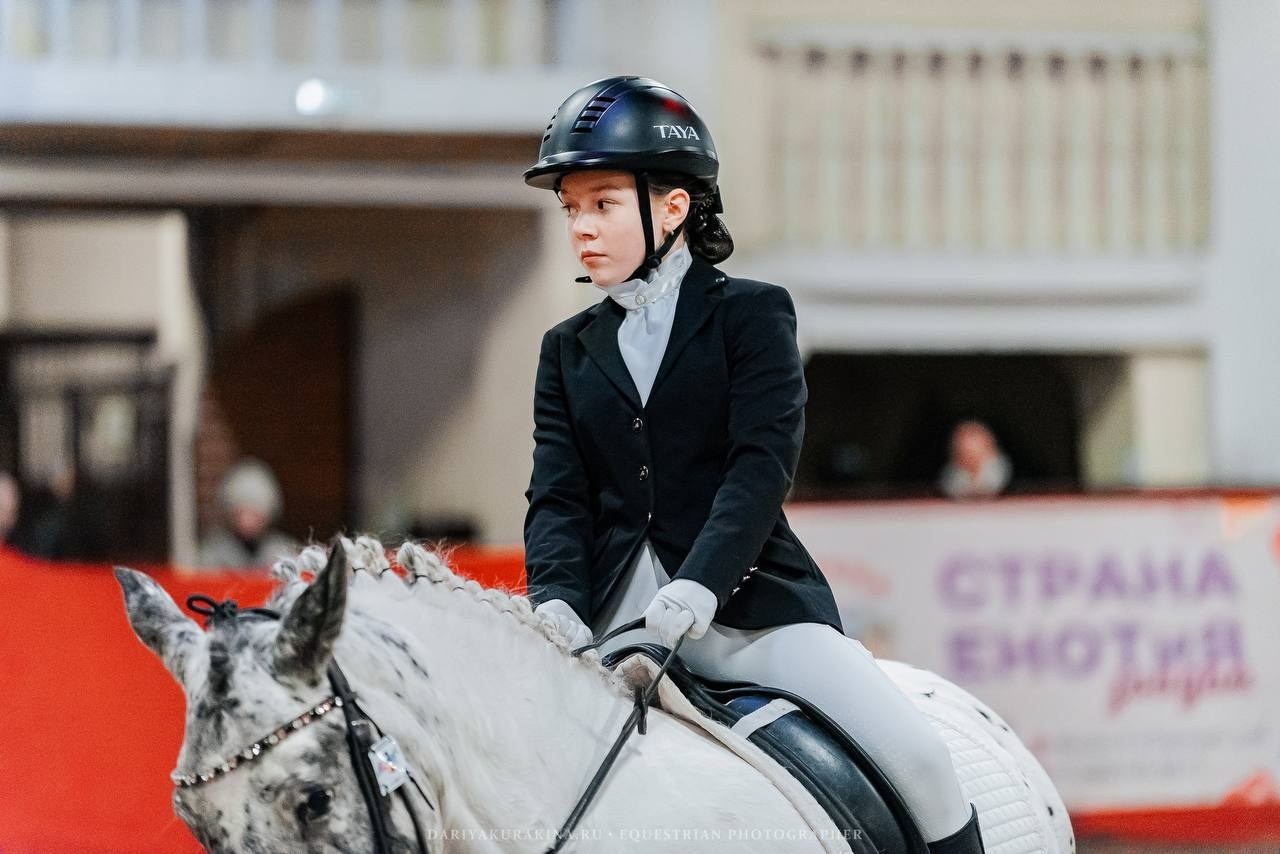 ВЫЕЗДКА в КЦ ИЗМАЙЛОВО, «ГЕОСКАЧКИ». Куракина Дарья • Конный фотограф