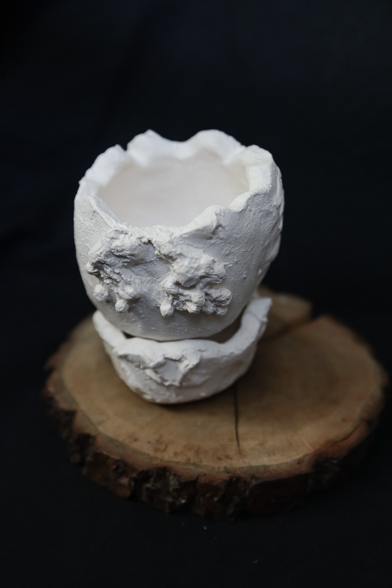 Горшок Яйцо с рельефом трав 900 р. Катя Цвет