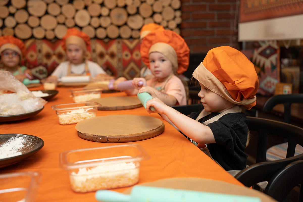 Кулинарный мастер-класс в «Пхали-Хинкали». Фотограф Мария Ковкова