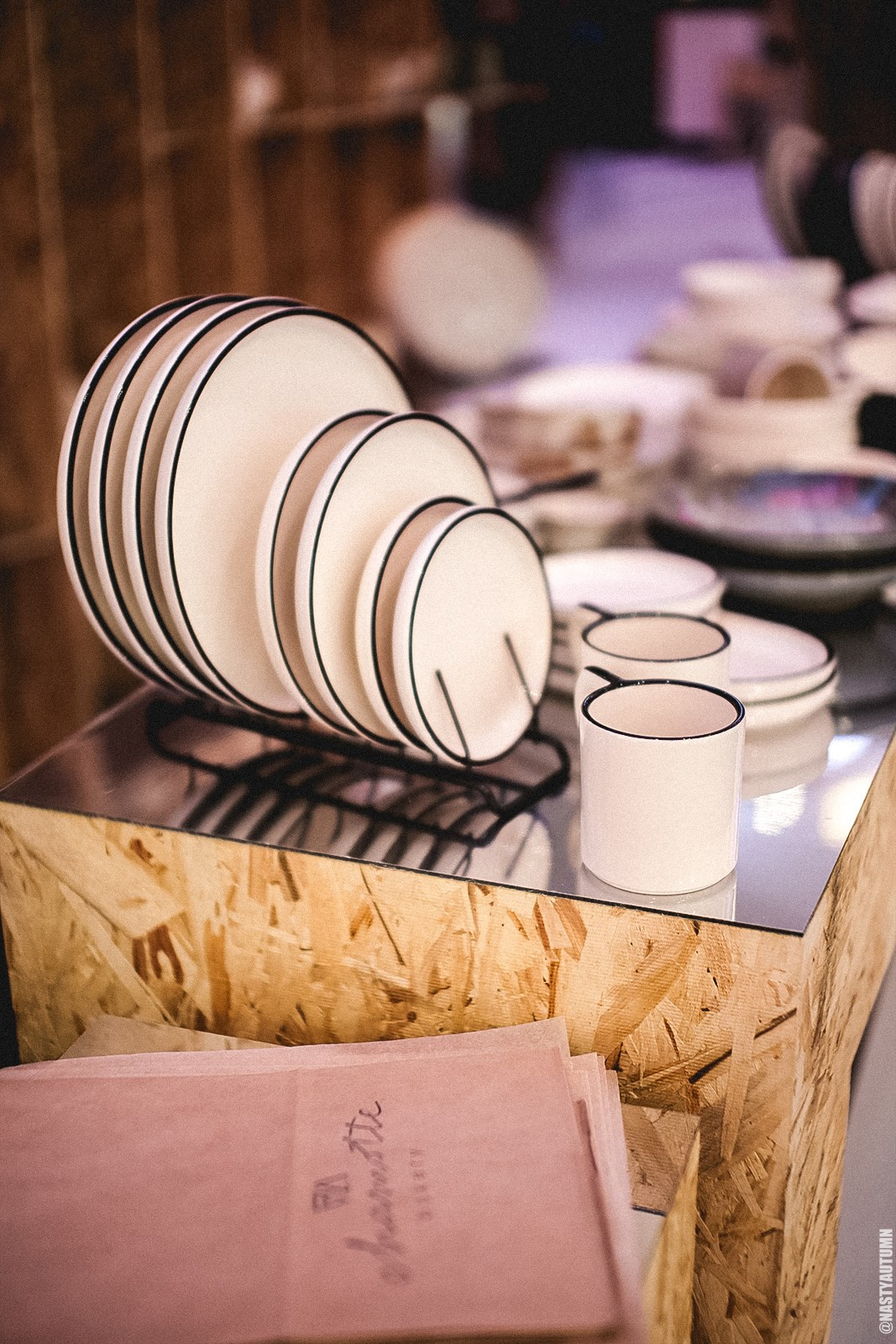 Маркет, ТЦ Метрополис. Репортажный и концертный фотограф в Москве Анастасия Осень