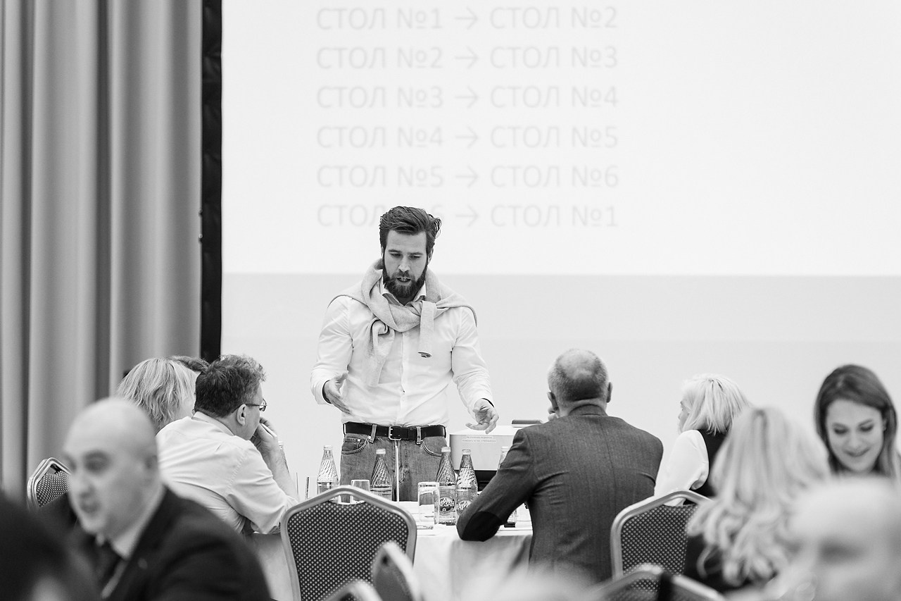 Фотосъёмка конференций, рабочих встреч. Свадебный, репортажный фотограф Дмитрий Макарченко