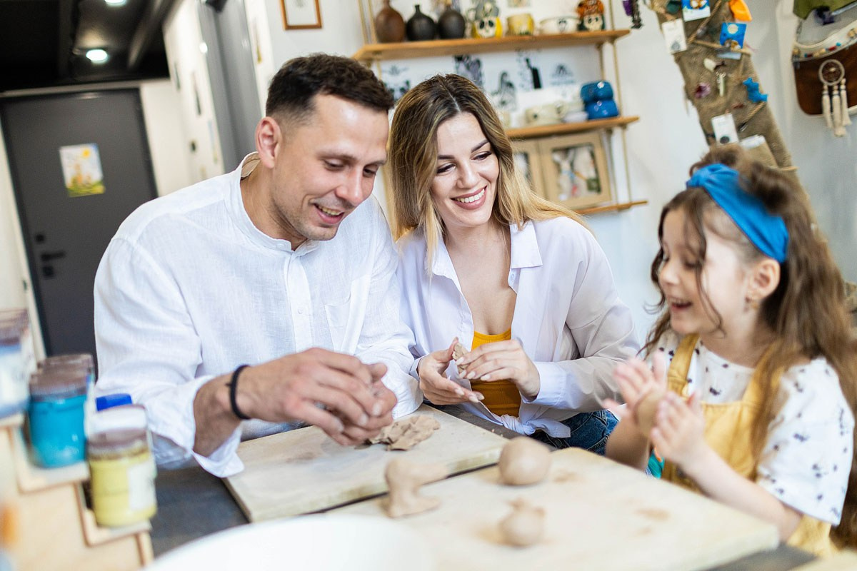 Семейные истории в гончарной мастерской. Детский и семейный фотограф Домодедово