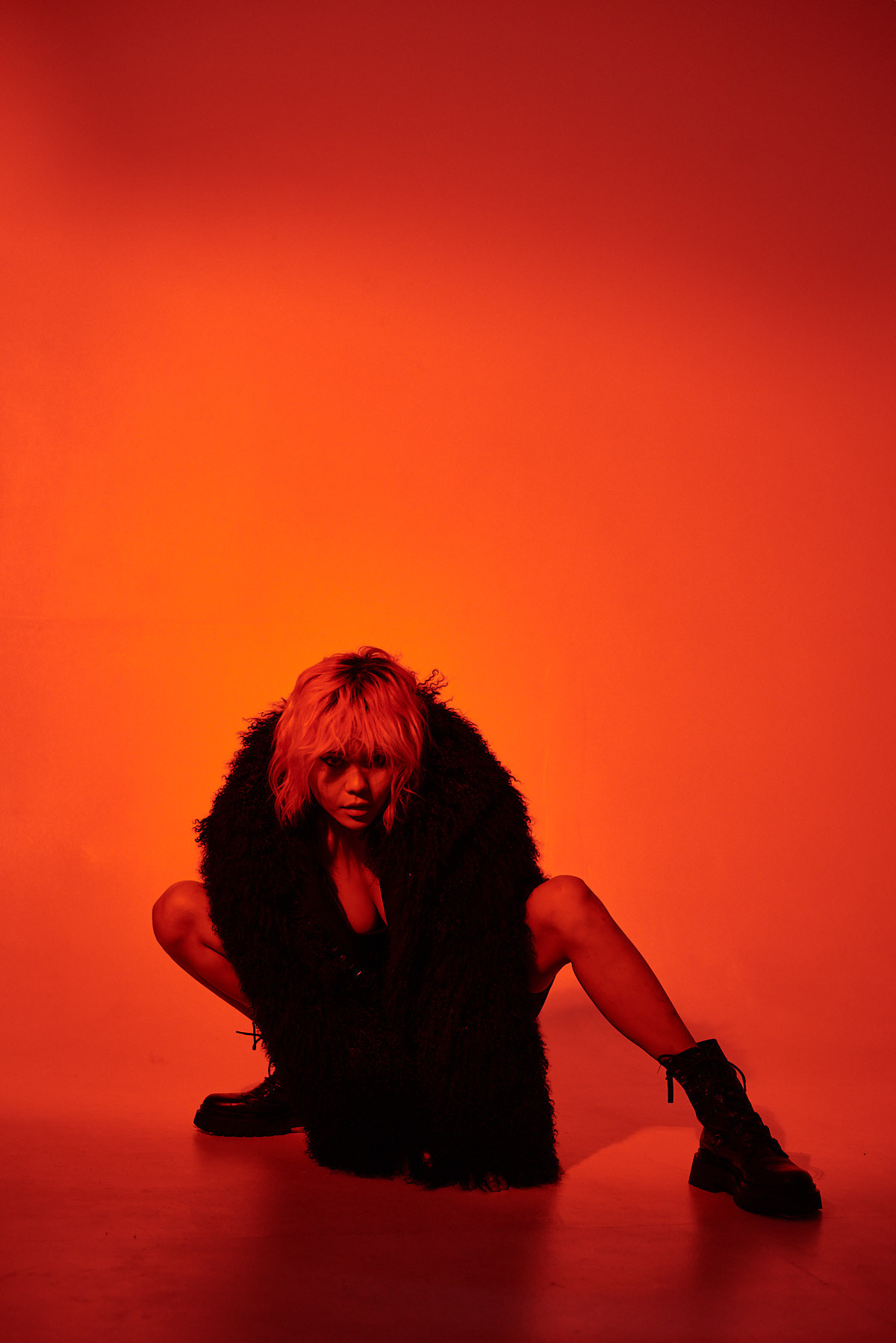 Студийная фотосессия с креативным цветным светом. Фотограф Алматы Ольга Photodooshy