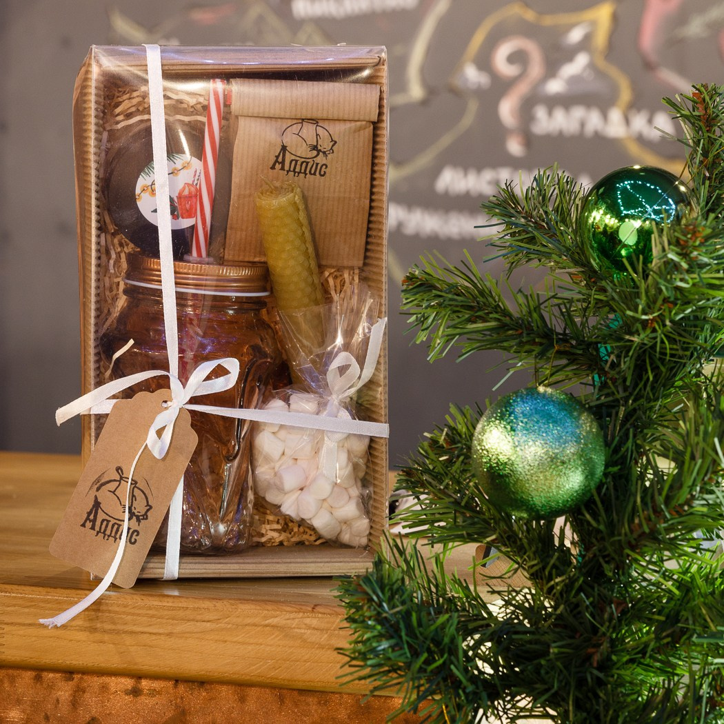 Фотосъёмка новогодних подарков для кафе Addis. Профессиональный фотограф в Санкт-Петербурге. Сергей Пушкин