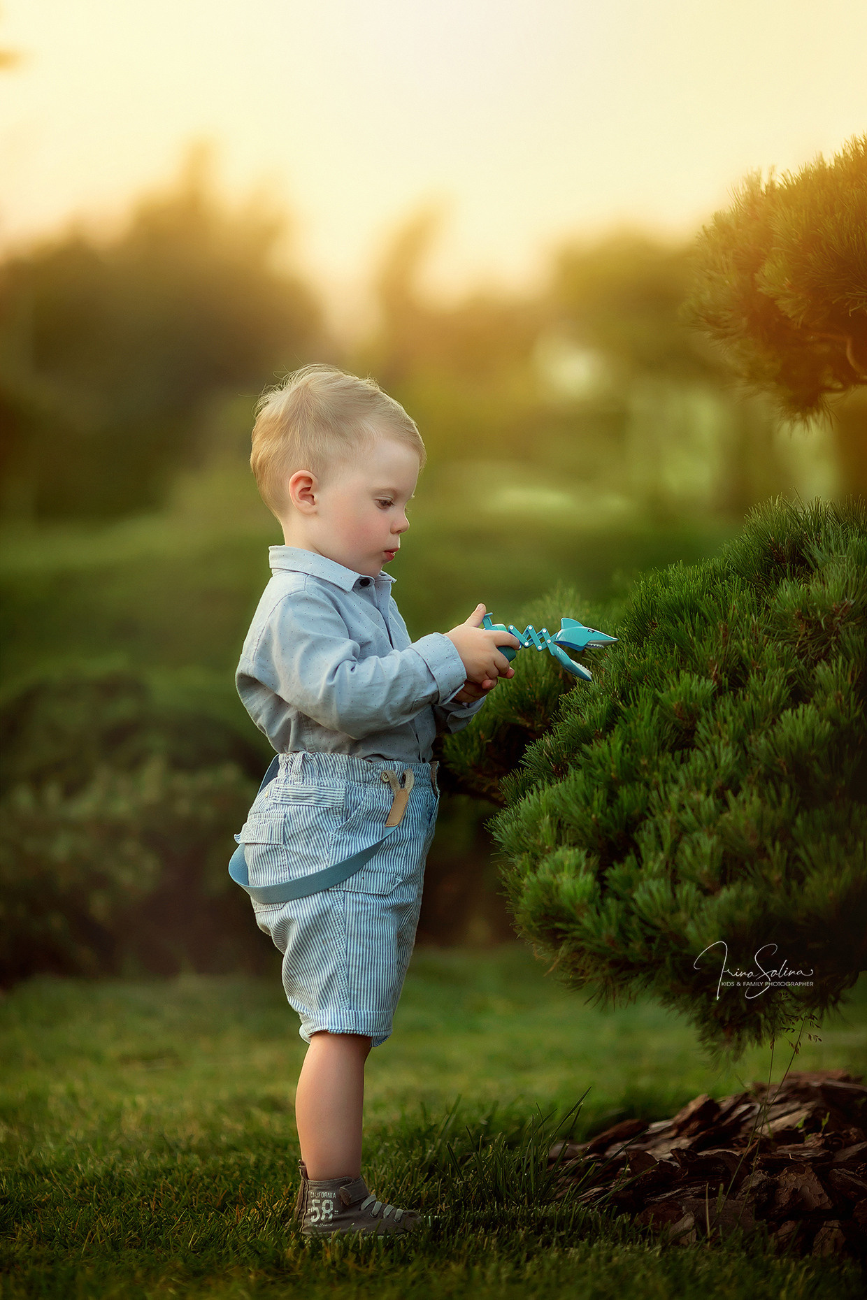 Детская фотосессия возле ТЦ МЕГА. Детский и семейный фотограф в Екатеринбурге