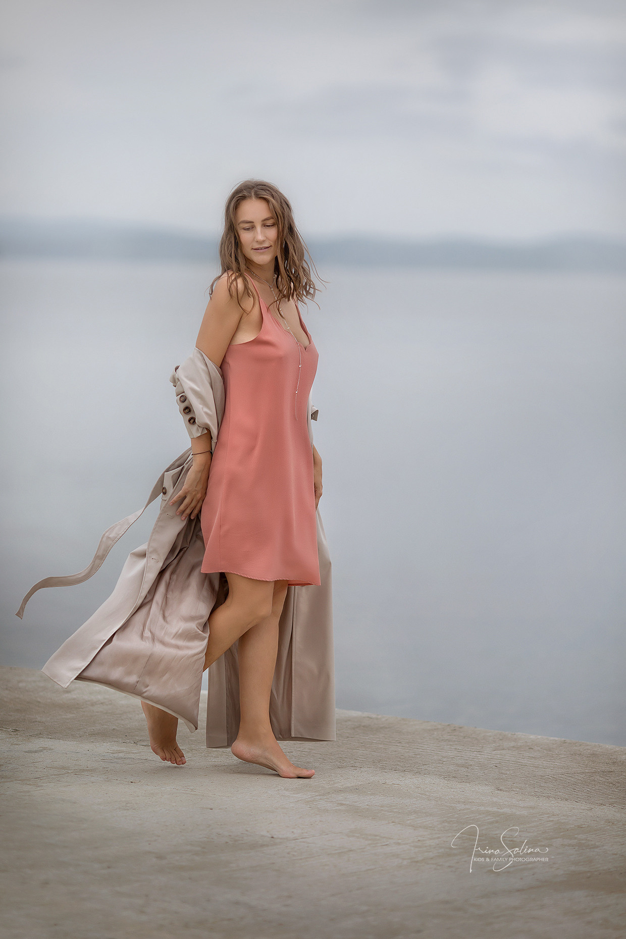 Индивидуальная фотосессия на набережной у Яхт клуба «Коматэк». Детский и семейный фотограф в Екатеринбурге