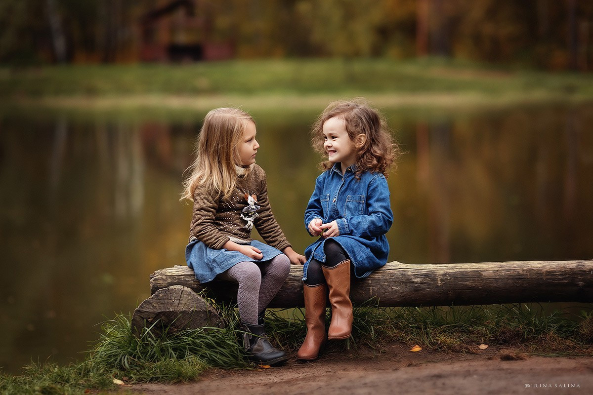 Дети на прогулке