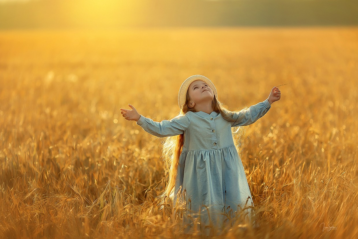 Дети на прогулке