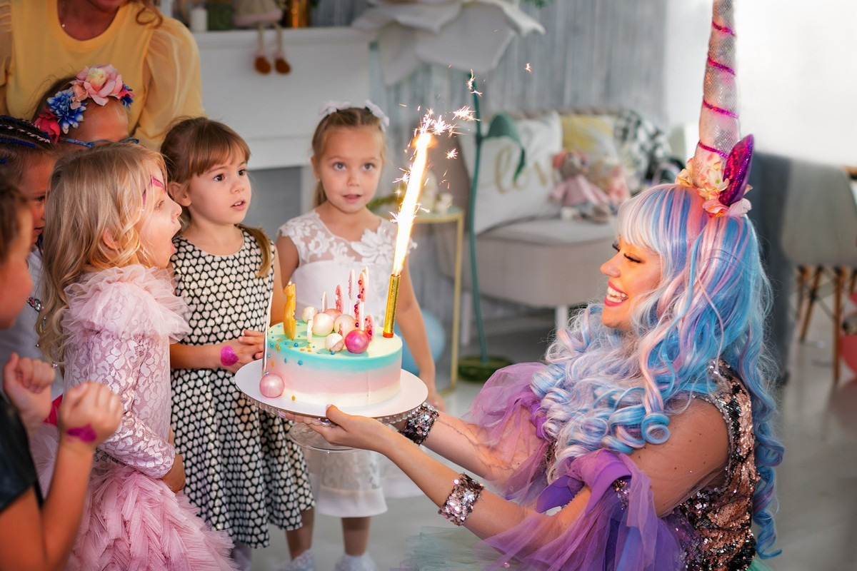 На закате. Фотосессия в пшенице. Детский и семейный фотограф в Екатеринбурге
