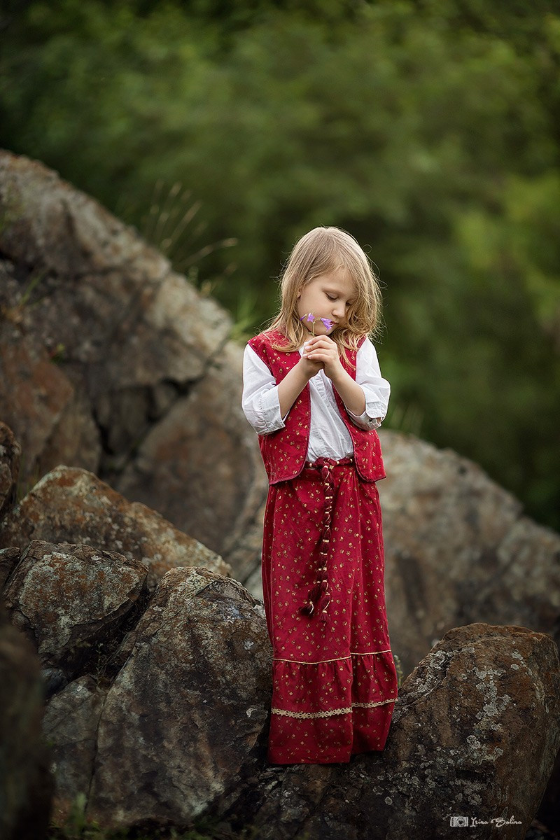 Дети на прогулке