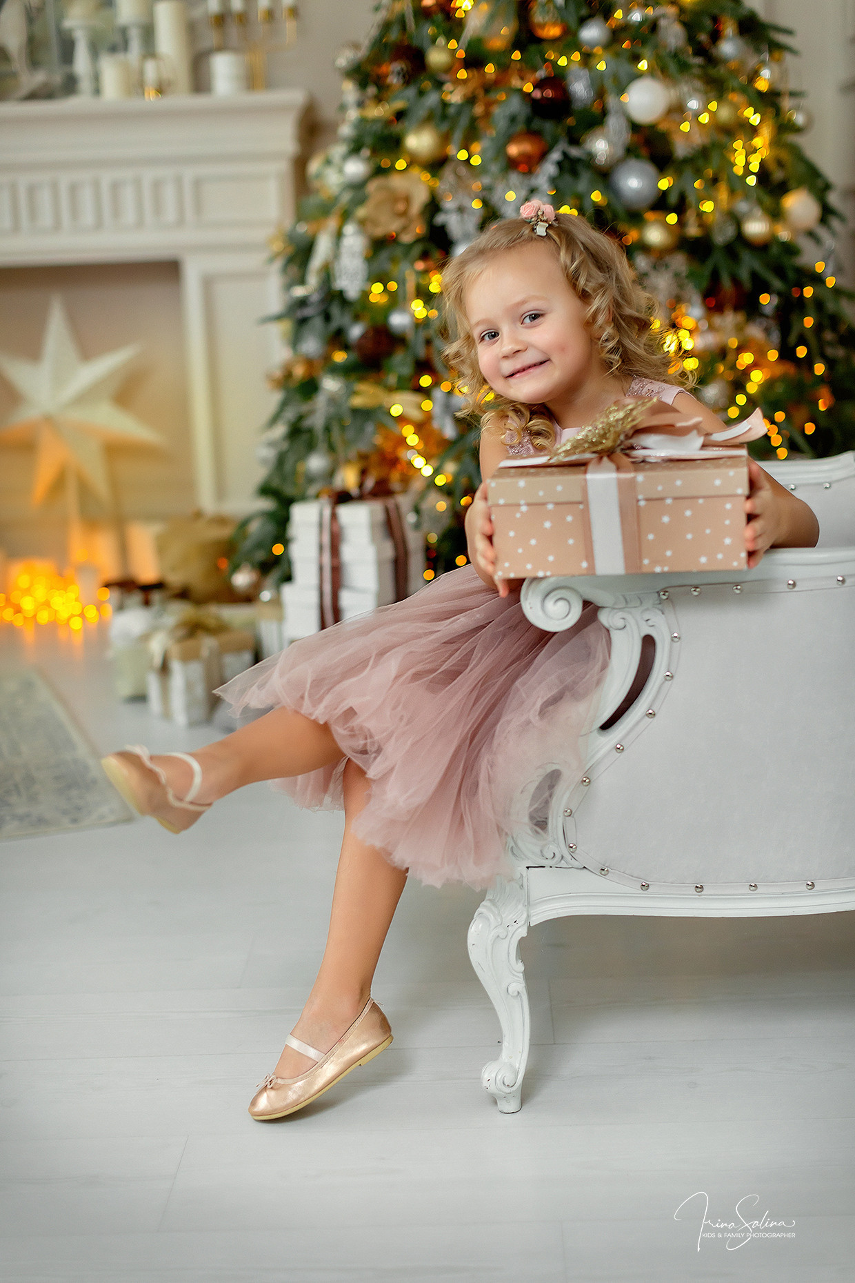 На закате. Фотосессия в пшенице. Детский и семейный фотограф в Екатеринбурге