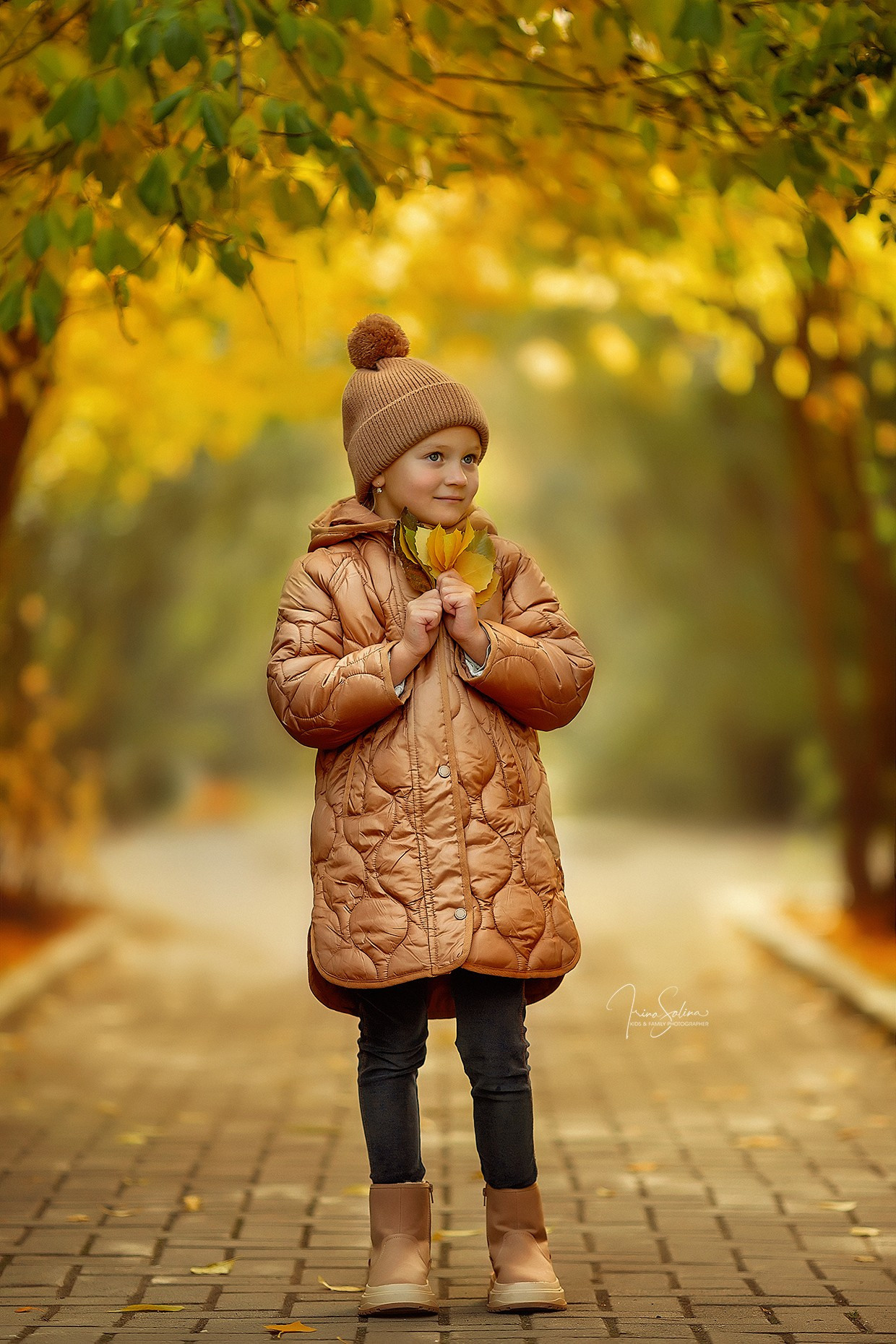 Дети на прогулке