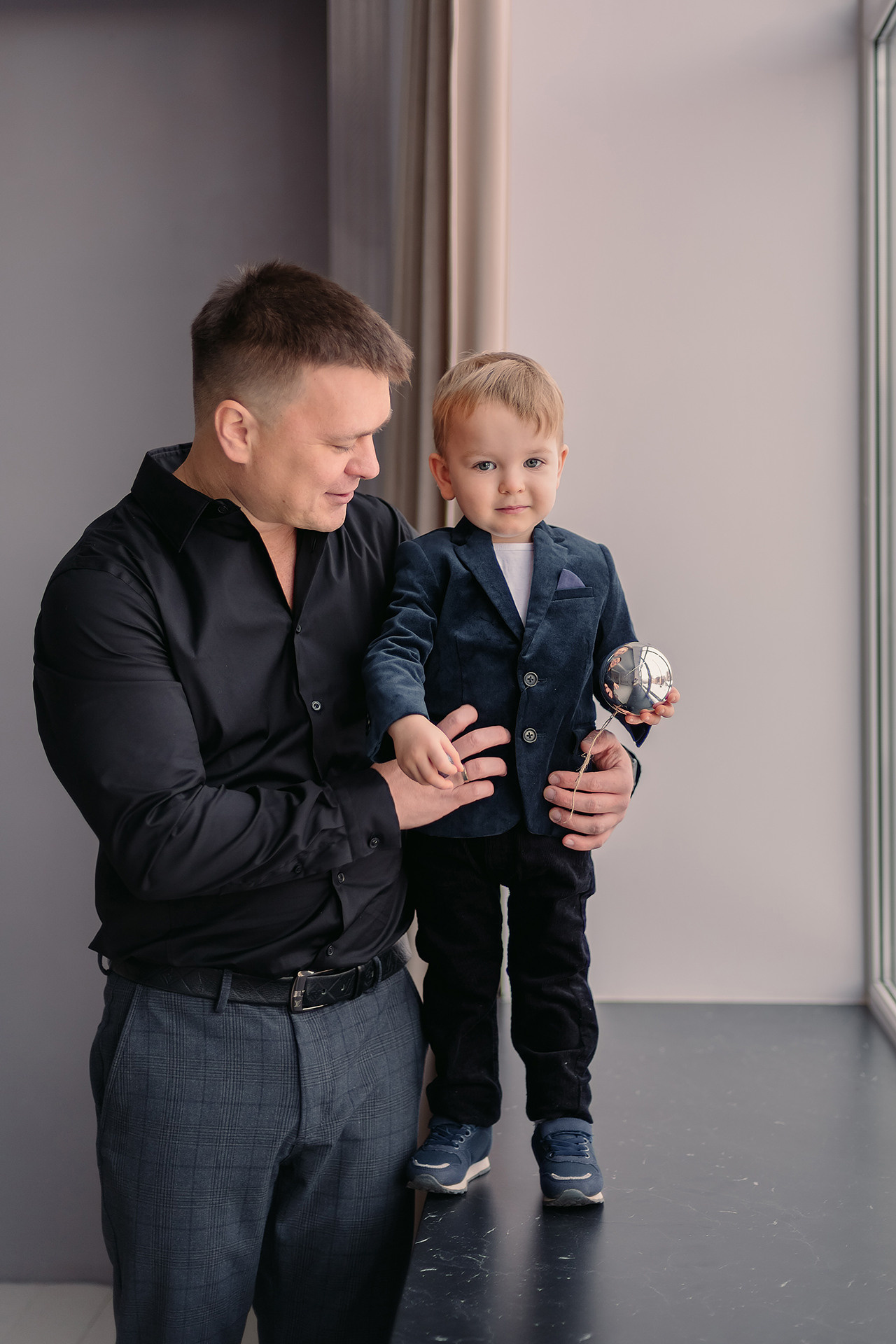 Семейная фотосессия в студии. Фотограф Юлия Кондратьева