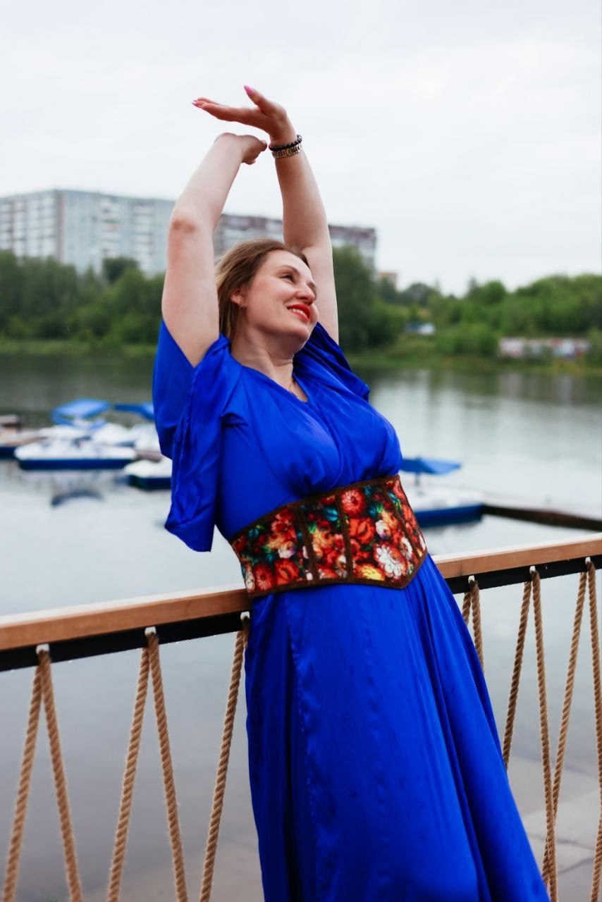 ТЫ КОРОЛЕВА. Фотограф Красноярск съемки лавстори, фотосессия в студии, портретная съемка, творческие фотосессии